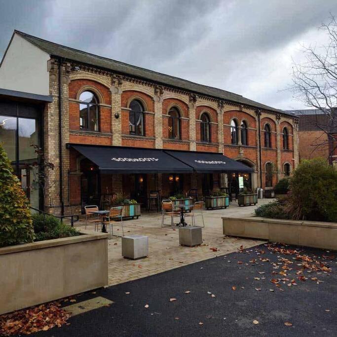 Unrivalled Location - Five Star - Worcester Apartment Exterior photo