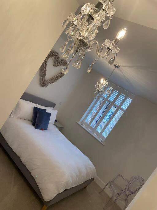 Unrivalled Location - Five Star - Worcester Apartment Exterior photo