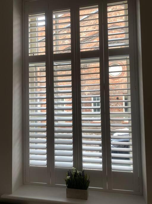 Unrivalled Location - Five Star - Worcester Apartment Exterior photo